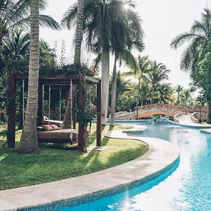 5* Üdülőközpont Iberostar Waves Paraiso